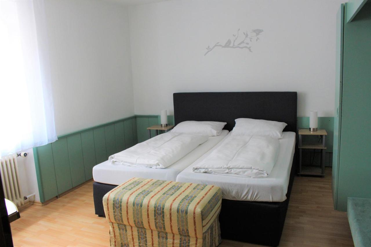 Hotel Ulmer Spatz Buitenkant foto