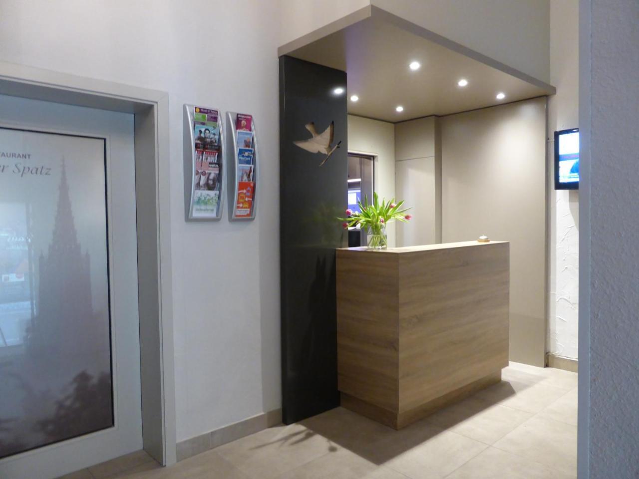 Hotel Ulmer Spatz Buitenkant foto