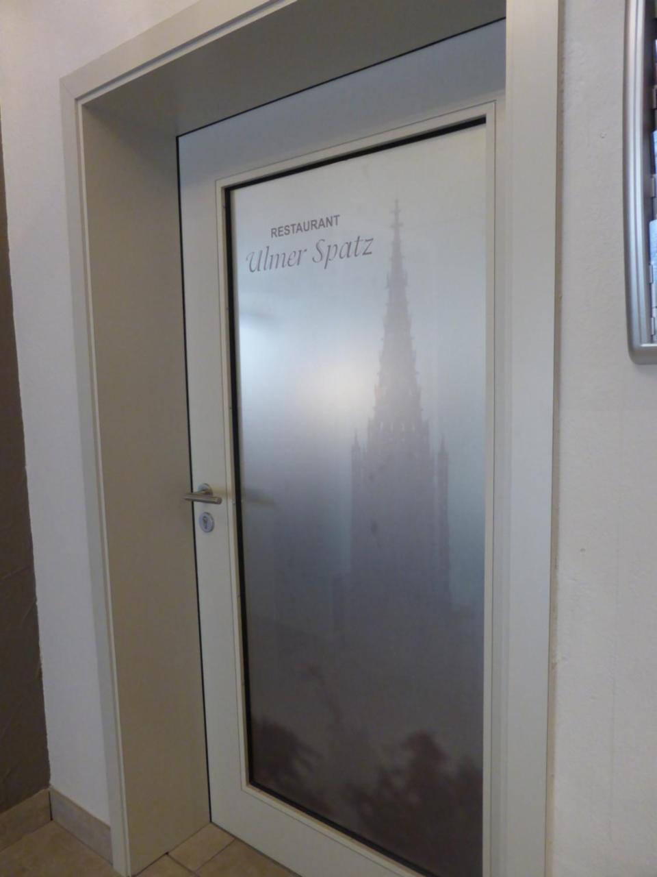 Hotel Ulmer Spatz Buitenkant foto