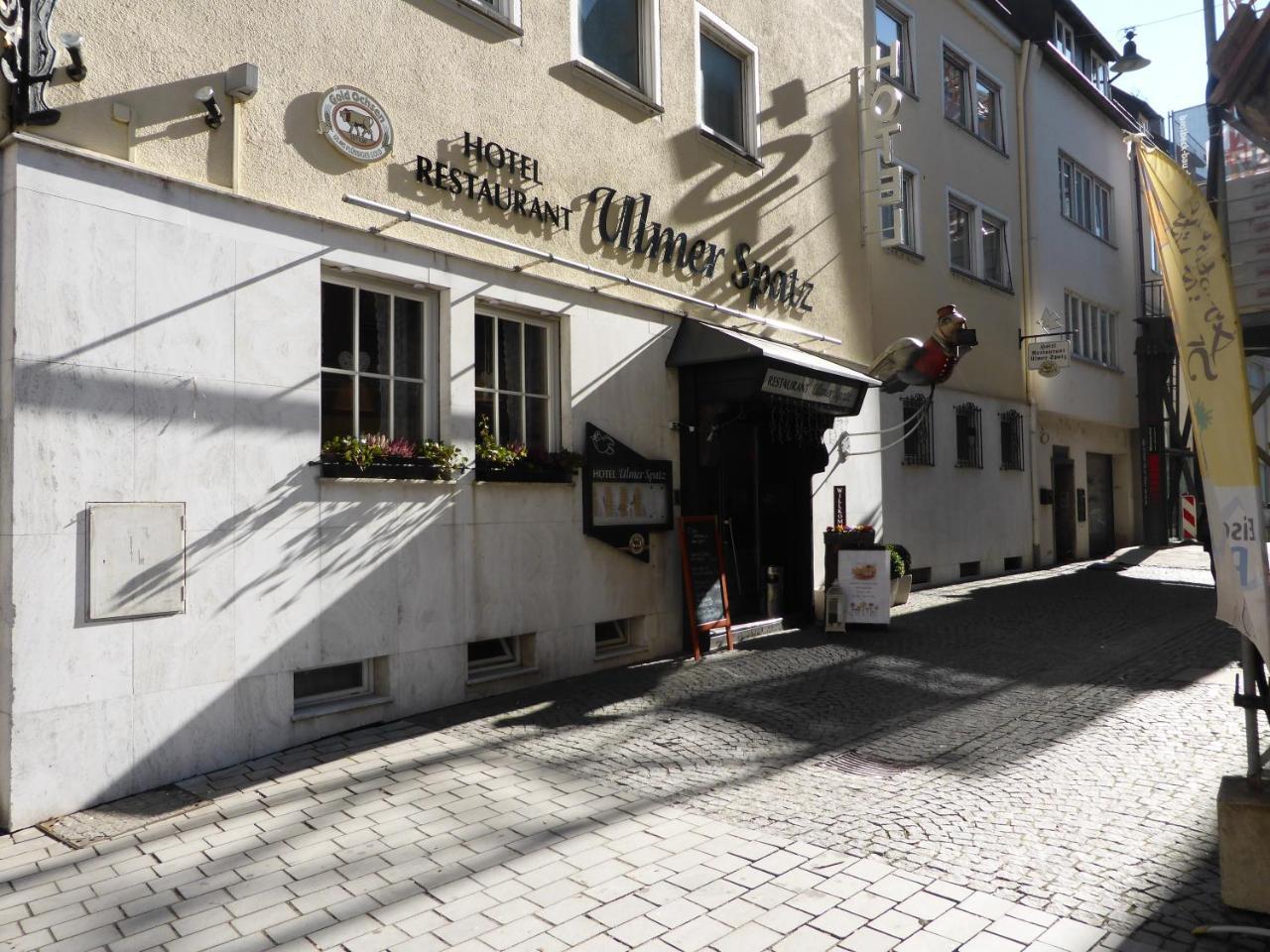 Hotel Ulmer Spatz Buitenkant foto